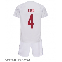Denemarken Simon Kjaer #4 Uit tenue Kids WK 2022 Korte Mouwen (+ broek)