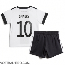 Duitsland Serge Gnabry #10 Thuis tenue Kids WK 2022 Korte Mouwen (+ broek)